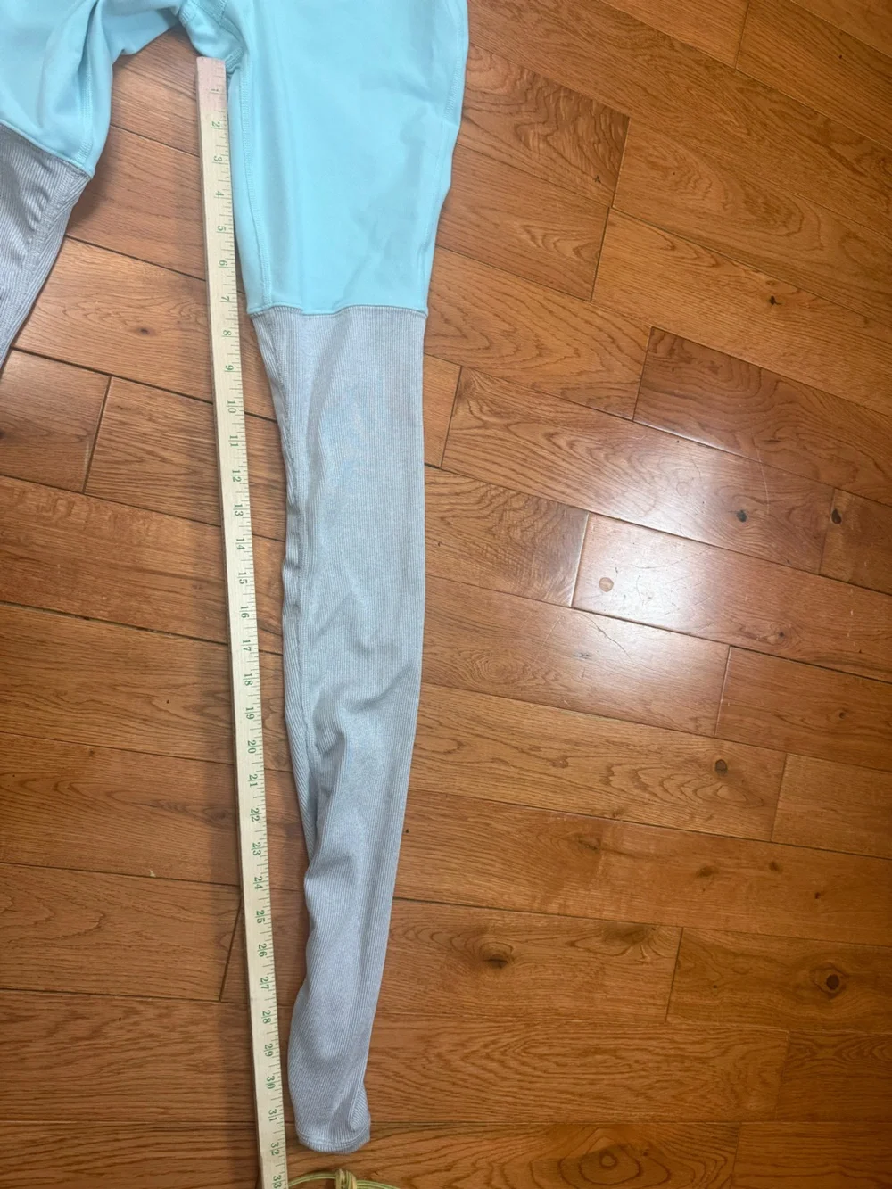ALO Yoga High-Waist Two Tone Goddess Leggings